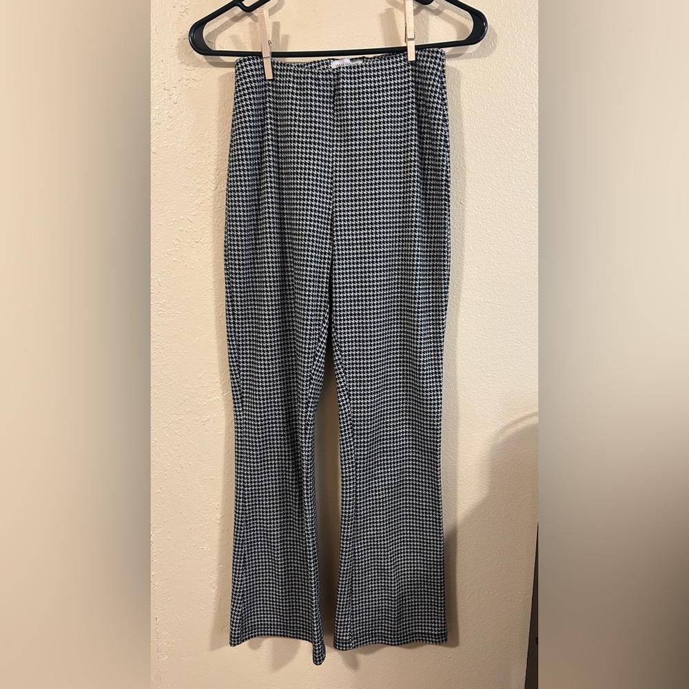 Urban Outfitters | black + white checkered cropped + flared dress pants